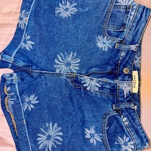 Pacsun flower shorts